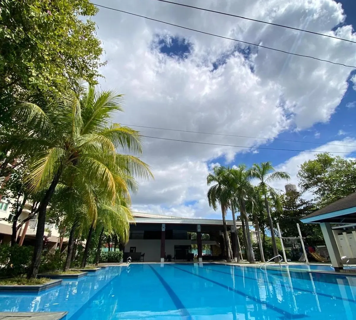 Apartment The Rochester Manila